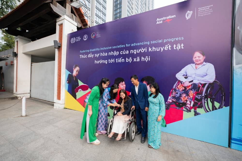 bao cao ve nguoi khuyet tat ho tro viet nam tien toi mot xa hoi hoa nhap hon hinh anh 2