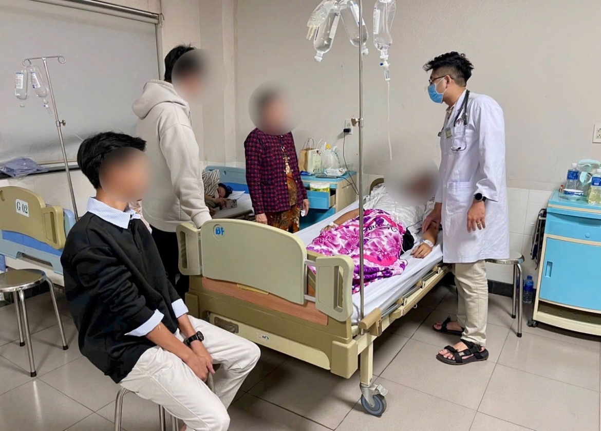 vu hang chuc nguoi bi ngo doc o lam Dong xu phat chu xe banh mi 92 trieu dong hinh anh 1