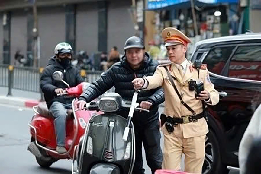 traffic police crack down on drink-driving during new year holiday picture 1