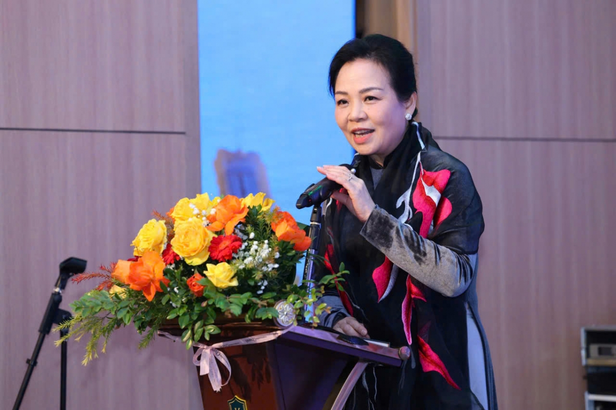 tu cannes, busan, tokyo den paris, dien anh viet tang nhan dien quoc te hinh anh 1