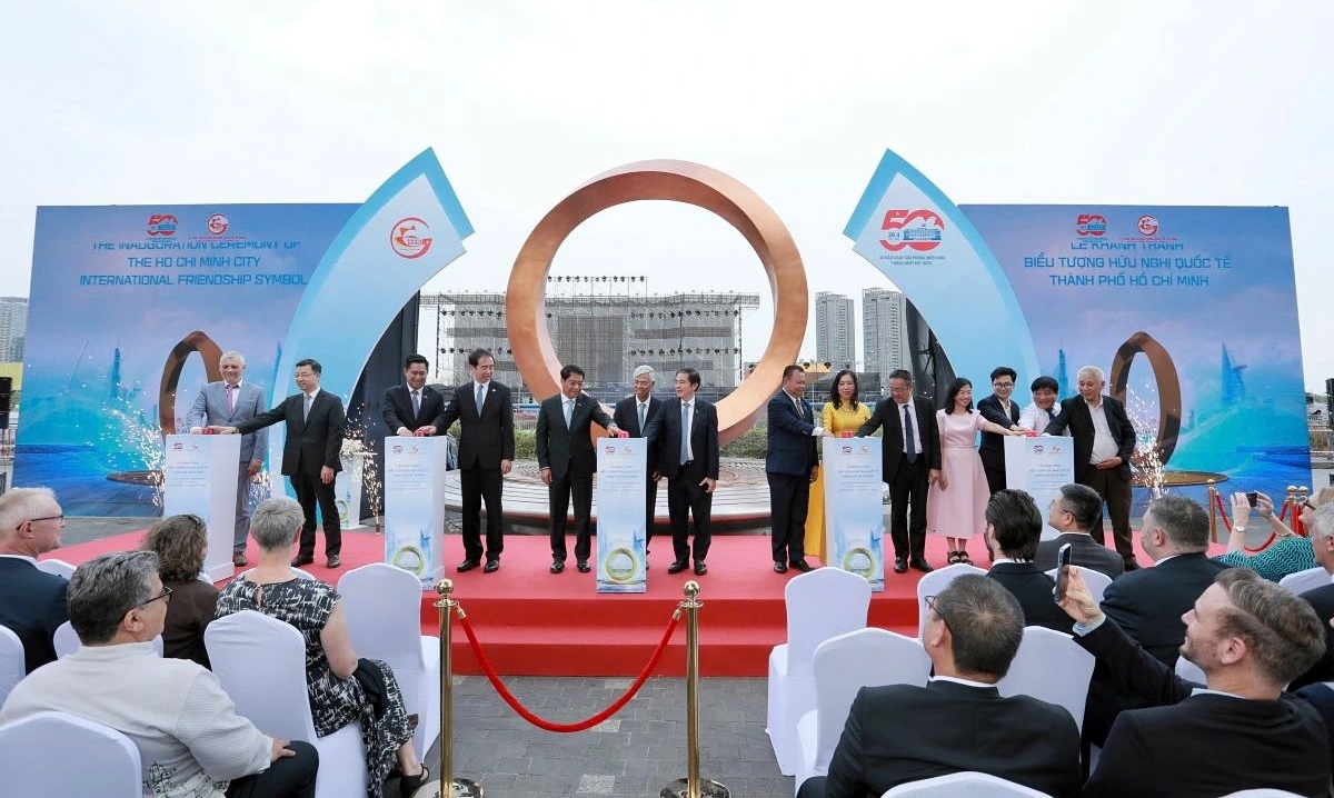 hcm city unveils 12 key milestones marking transformative year in 2025 picture 12