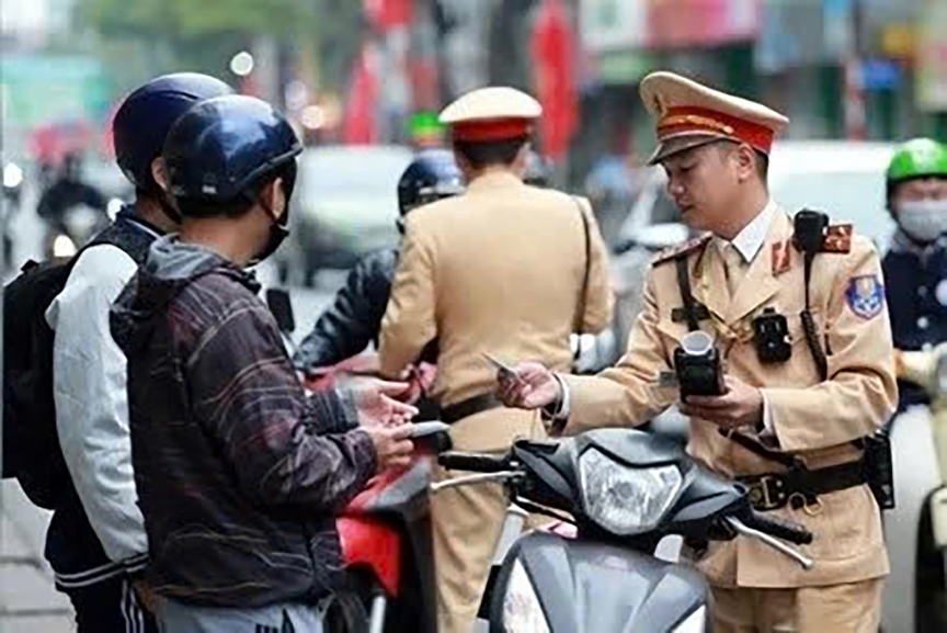 traffic police crack down on drink-driving during new year holiday picture 2