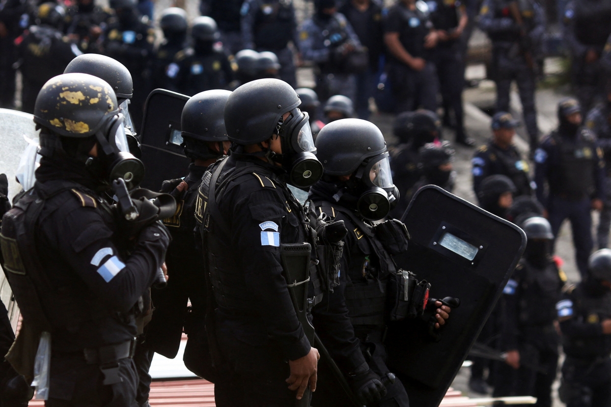 Guatemala ban bố thiết quân luật vì bạo lực băng đảng