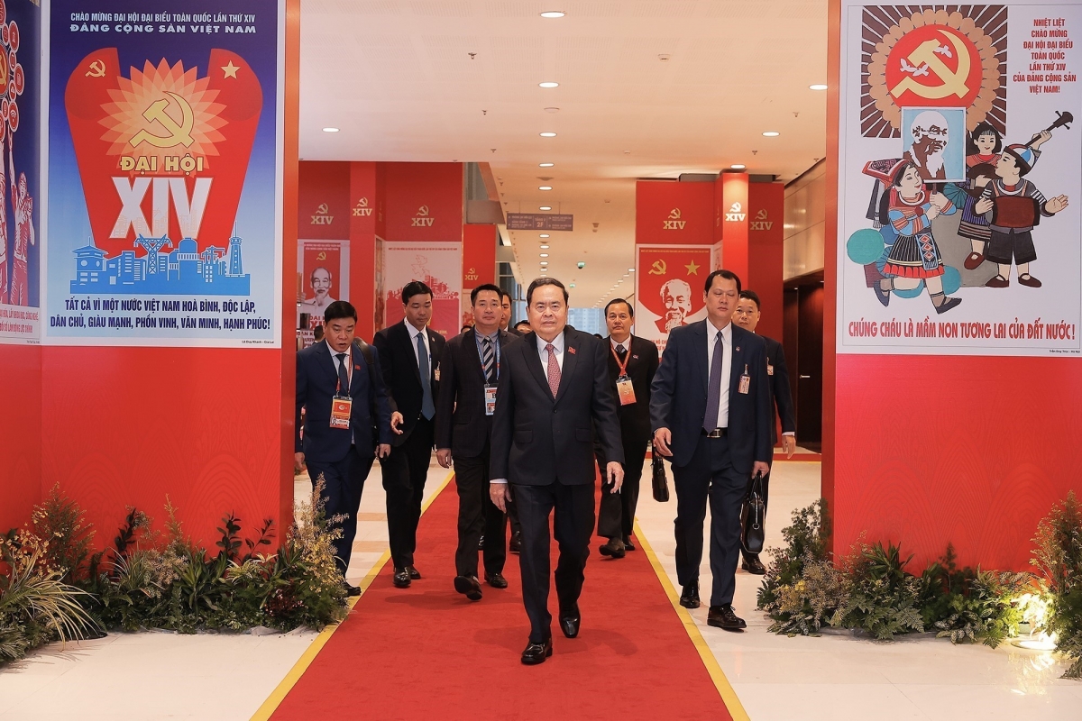 Dai hoi xiv cua Dang buoc sang ngay lam viec thu ba, thuc hien nhieu noi dung quan trong hinh anh 2