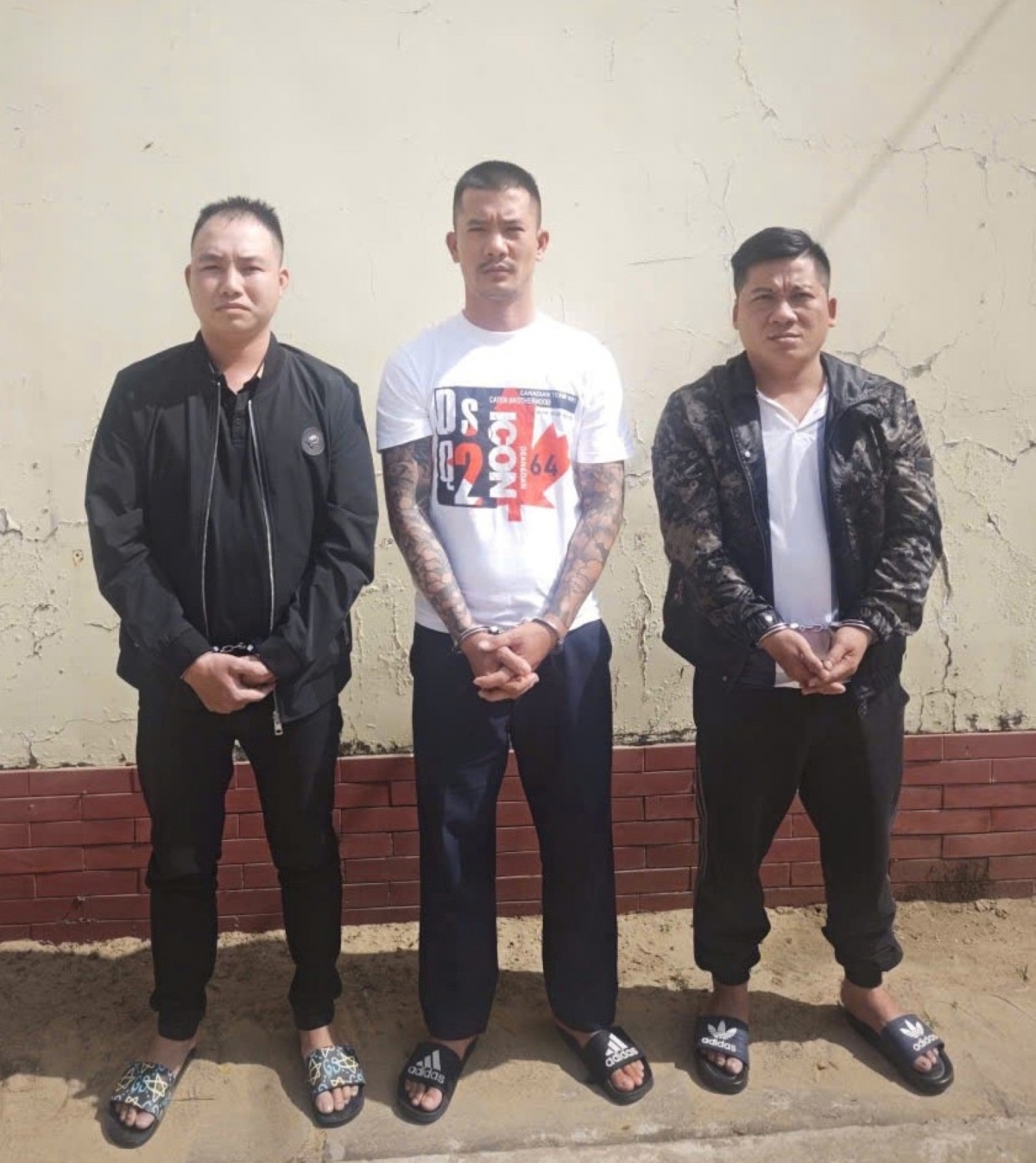 Bắt 3 đối tượng cho vay lãi nặng đến 869%/năm ở Đà Nẵng