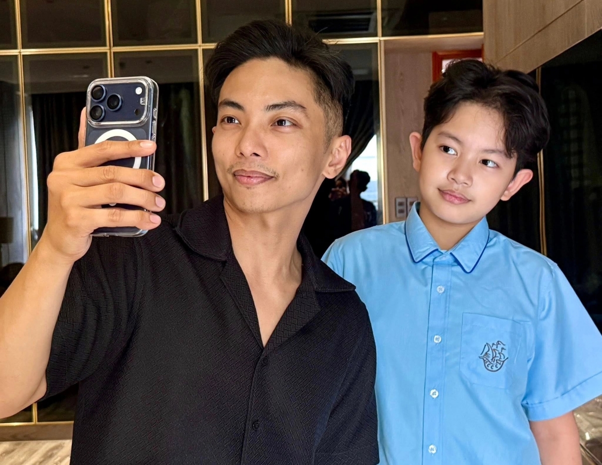 sao viet 9 1 quang thang khoe anh di an lau voi quoc khanh hinh anh 8