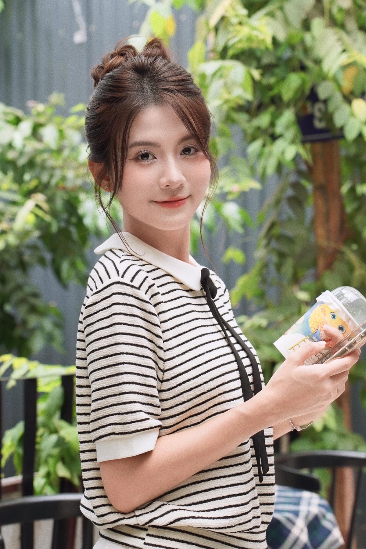 nhan sac nu dien vien dong cung luc 2 phim gio vang vtv hinh anh 8