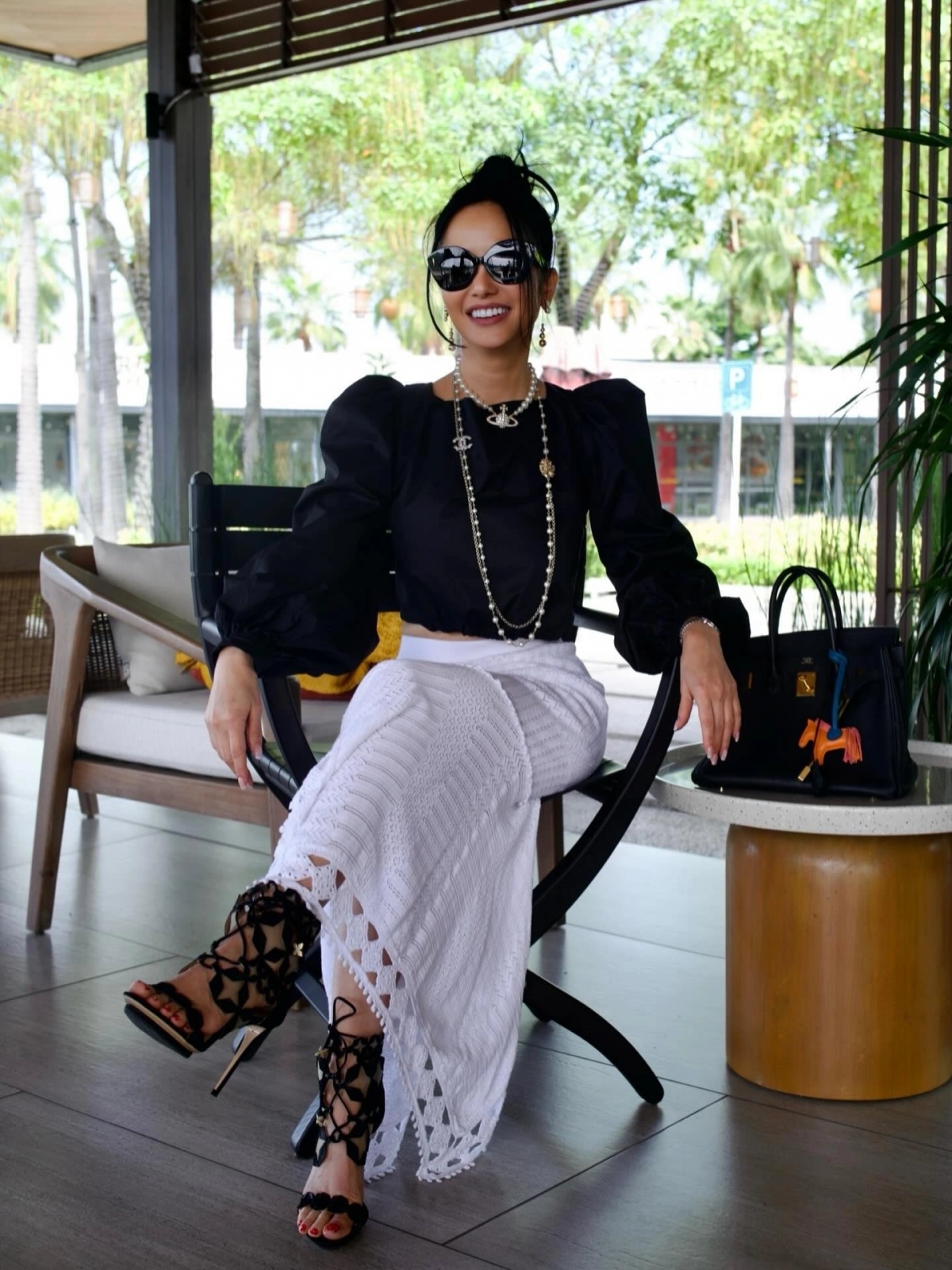 sao viet 9 1 quang thang khoe anh di an lau voi quoc khanh hinh anh 3