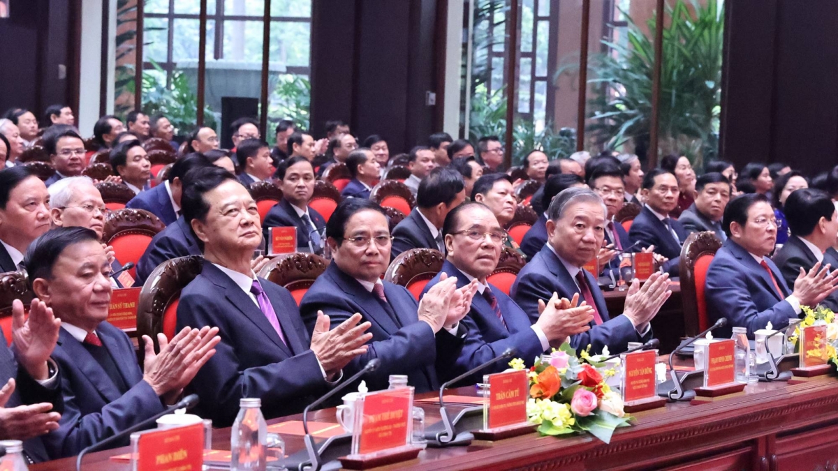 tong bi thu to lam cong tac noi chinh phai dung, trung, kip thoi va nhan van hinh anh 1