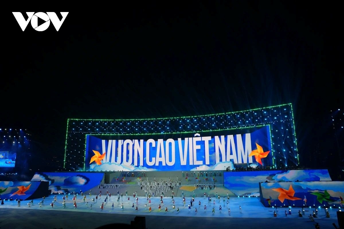 special art programme celebrates national party congress success picture 7