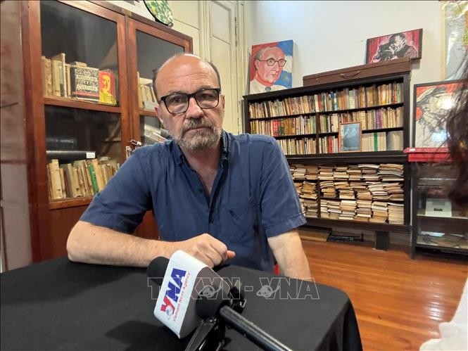 vietnam navigates challenges with steadfast reform argentine politician picture 1