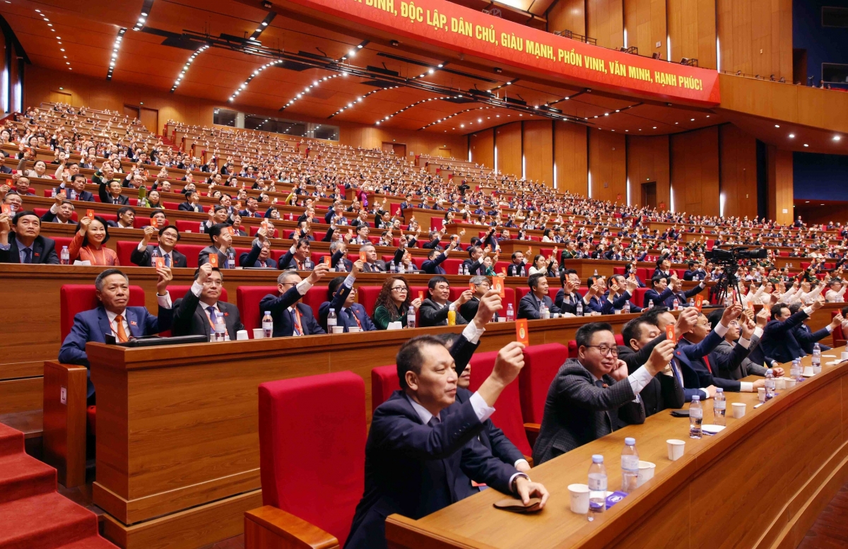 vietnam party congress adopts resolution charting development vision to 2045 picture 1