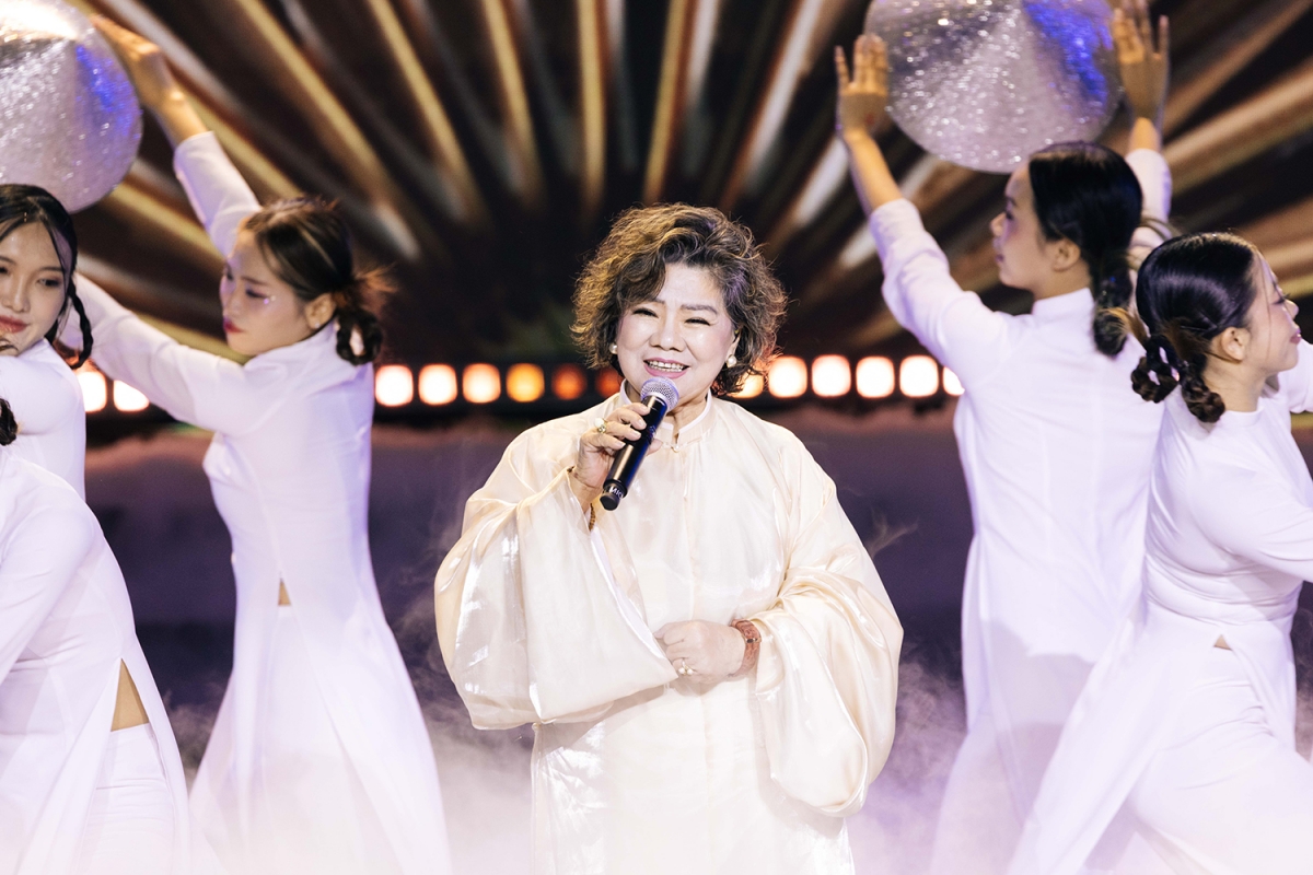 hoa minzy va bac bling thang lon o giai lan song xanh 2025 hinh anh 12