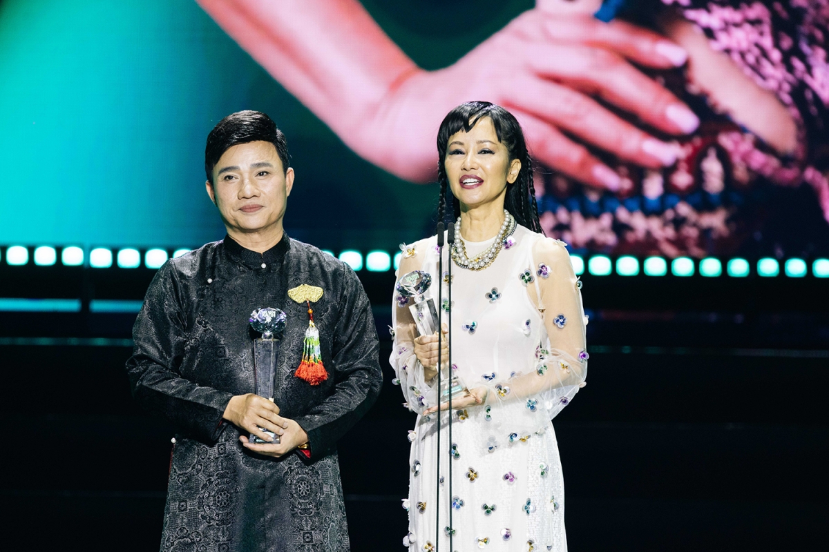 hoa minzy va bac bling thang lon o giai lan song xanh 2025 hinh anh 9