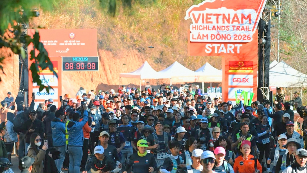 vietnam highlands trail - hoa sen home cup lam Dong 2026 thanh cong tot dep hinh anh 1