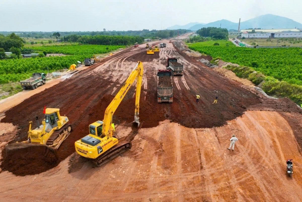 Don doc tien do thi cong du an cao toc bien hoa - vung tau hinh anh 1