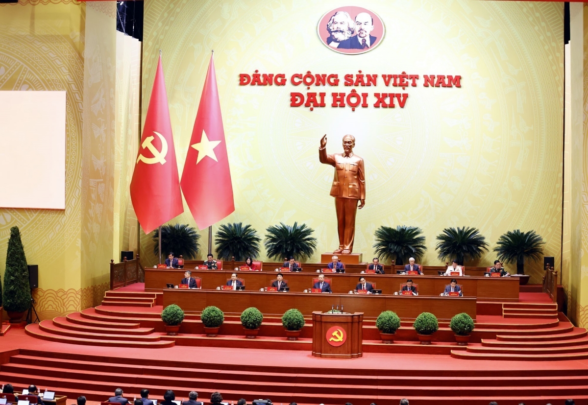 cac dai bieu thao luan tai hoi truong ve cac van kien Dai hoi xiv hinh anh 1