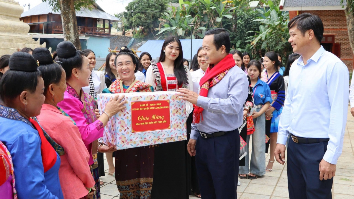  Dien bien no luc hanh dong, ra suc thuc hien cac nhiem vu phat trien kinh te hinh anh 1