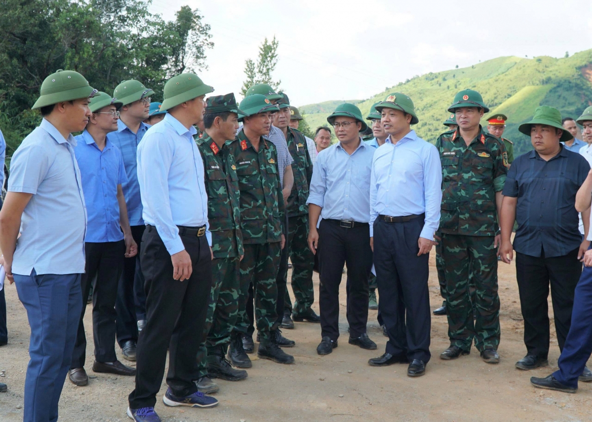  Dien bien no luc hanh dong, ra suc thuc hien cac nhiem vu phat trien kinh te hinh anh 2