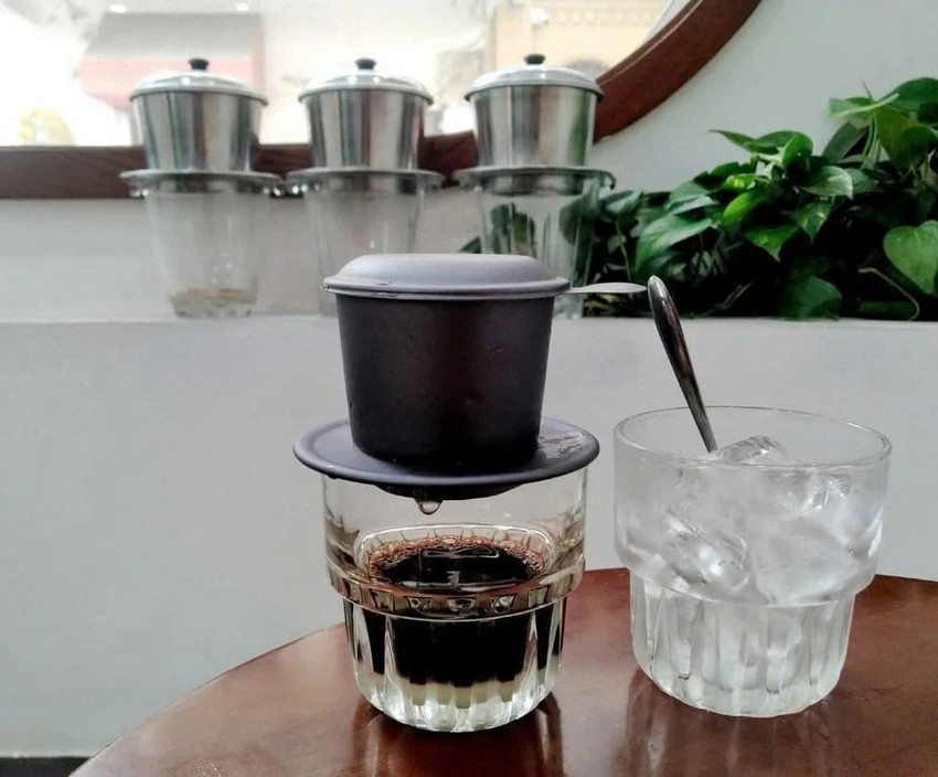 Uống cà phê kiểu này, bạn đang nạp chất độc chứ không phải năng lượng