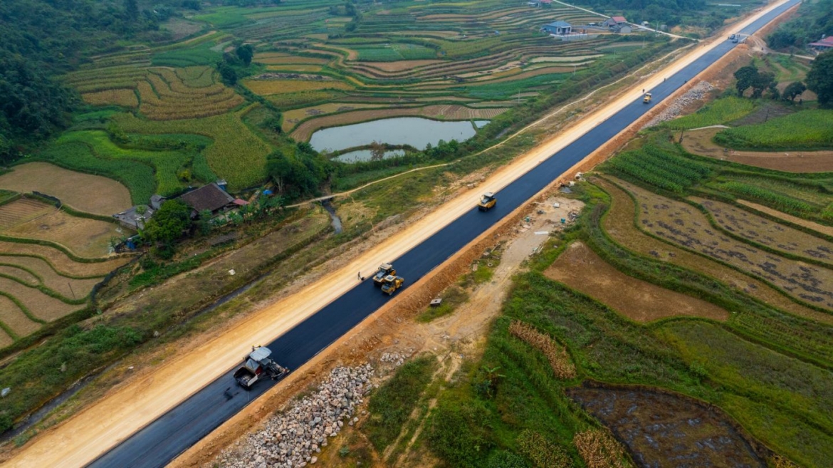 phai dat loi ich chung cua vung len tren loi ich cuc bo dia phuong hinh anh 3