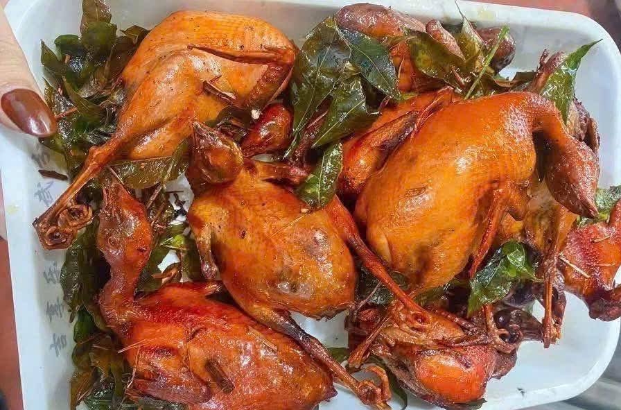 Thịt chim cút giàu dinh dưỡng, những ai không nên ăn?