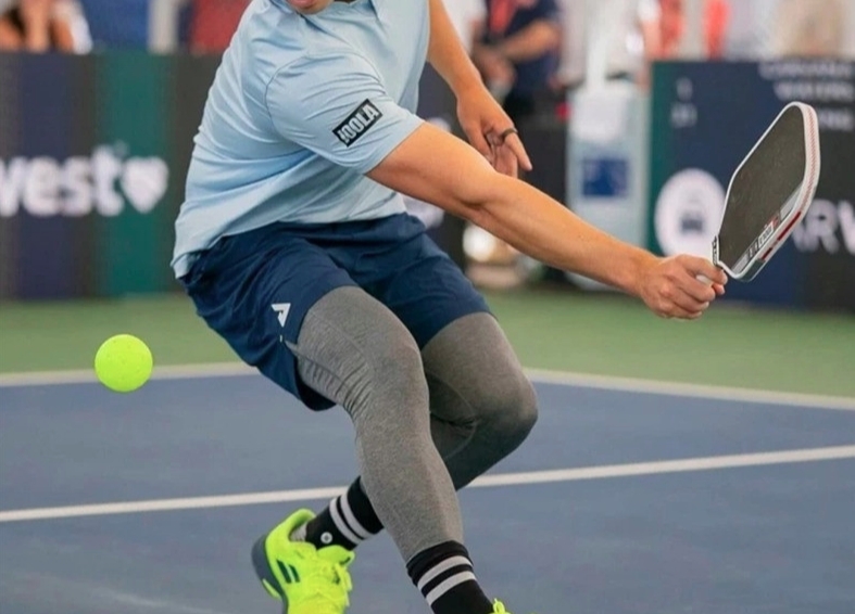 3 viec nen, 5 dieu tranh khi choi pickleball de khoe lau dai hinh anh 1