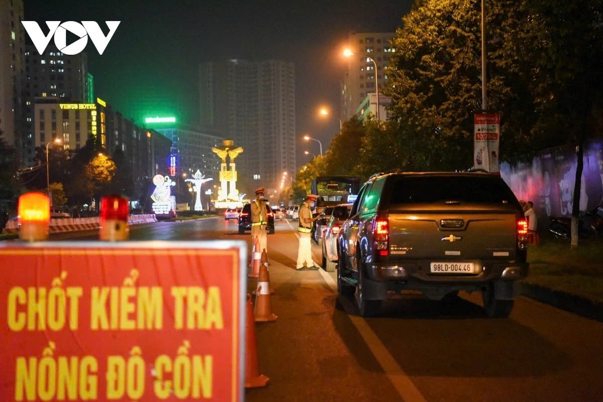 Người đi xe máy vi phạm nồng độ cồn bị phạt "kịch khung" ở mức nào?