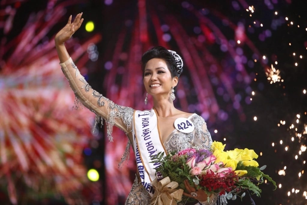 sao viet 7 1 nha phuong duoc khen truoc khi sinh con thu ba hinh anh 2