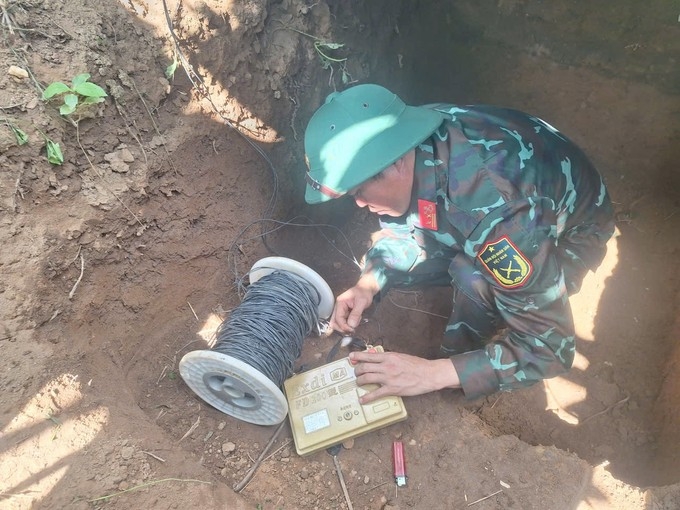 dak lak safely detonates 334kg unexploded bomb left over from war picture 1