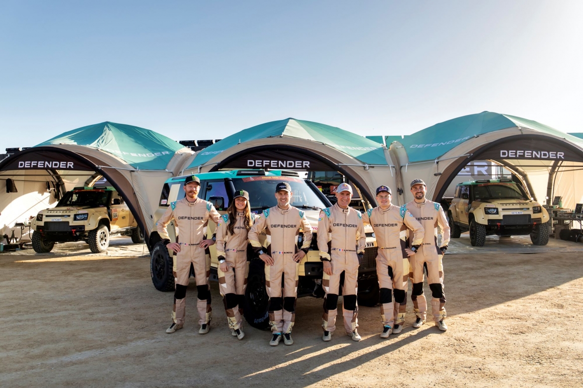 defender rally chien thang ngay lan dau tham du dakar rally hinh anh 1