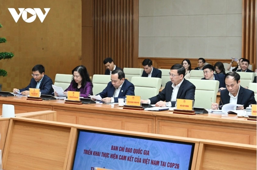 pm chinh defines net-zero transition as national mission picture 3