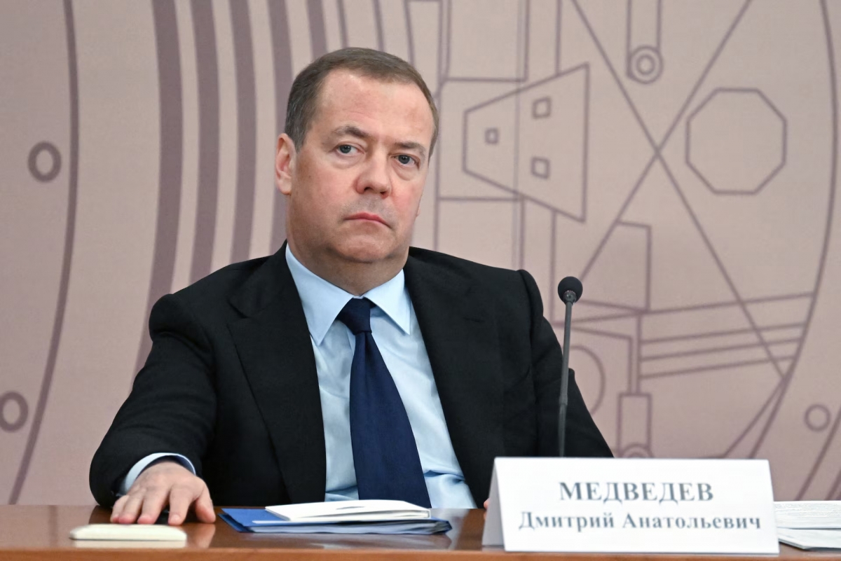 Ông Medvedev nêu kịch bản Greenland sáp nhập vào Nga