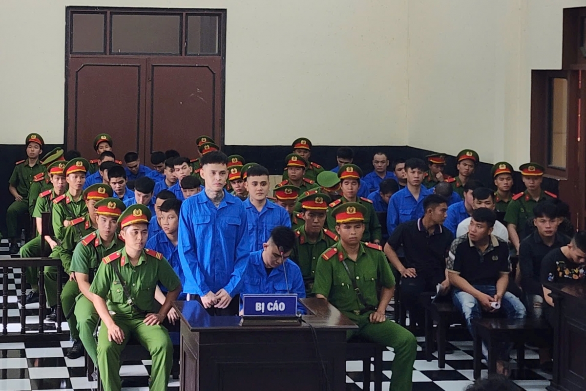 31 bị cáo nhận án tù trong vụ hỗn chiến trên đường phố Đồng Tháp