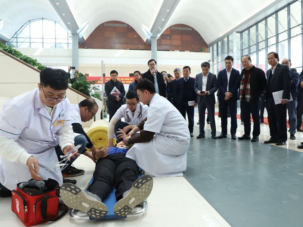 Diễn tập công tác y tế đảm bảo phục vụ Đại hội Đại biểu toàn quốc lần thứ XIV