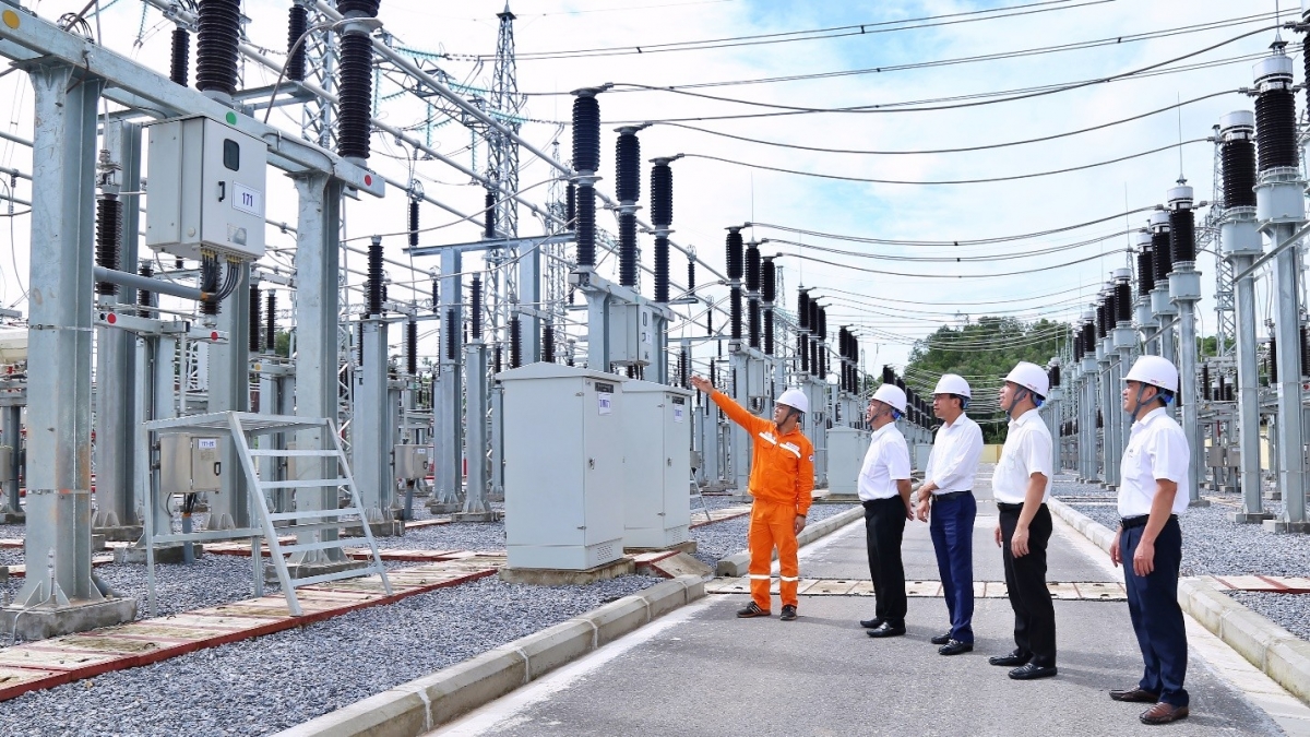 EVNNPC: Dấu ấn bản lĩnh trong phát triển hạ tầng lưới điện
