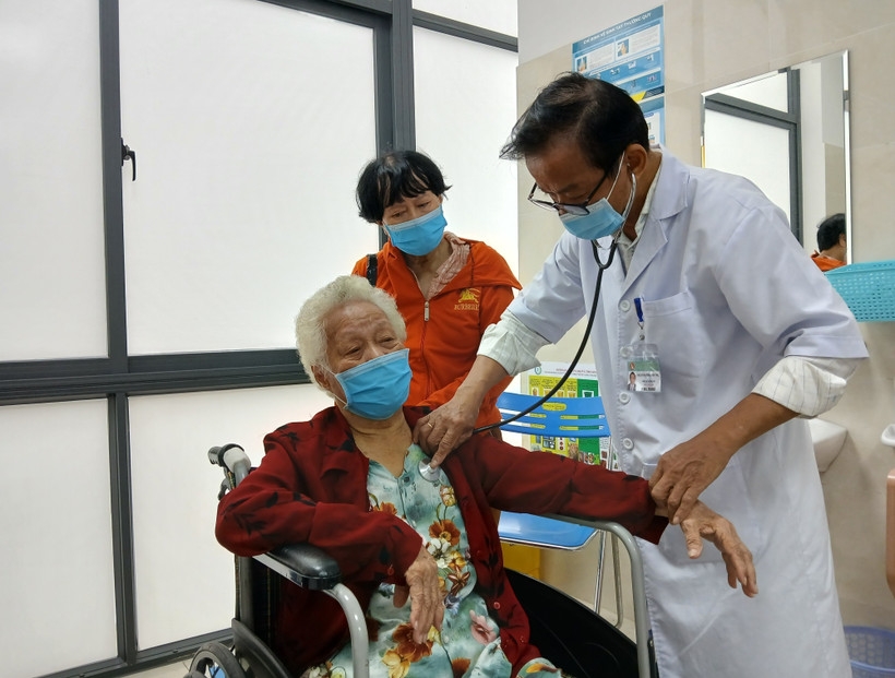 full health insurance coverage reaches all poor, elderly citizens from 2026 picture 1