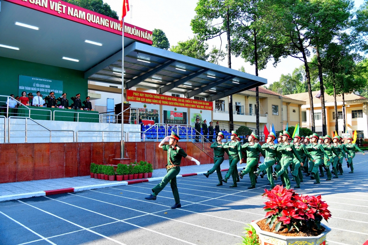 tp.hcm, Dak lak tien hon 1.300 quan nhan hoan thanh nghia vu quan su hinh anh 2