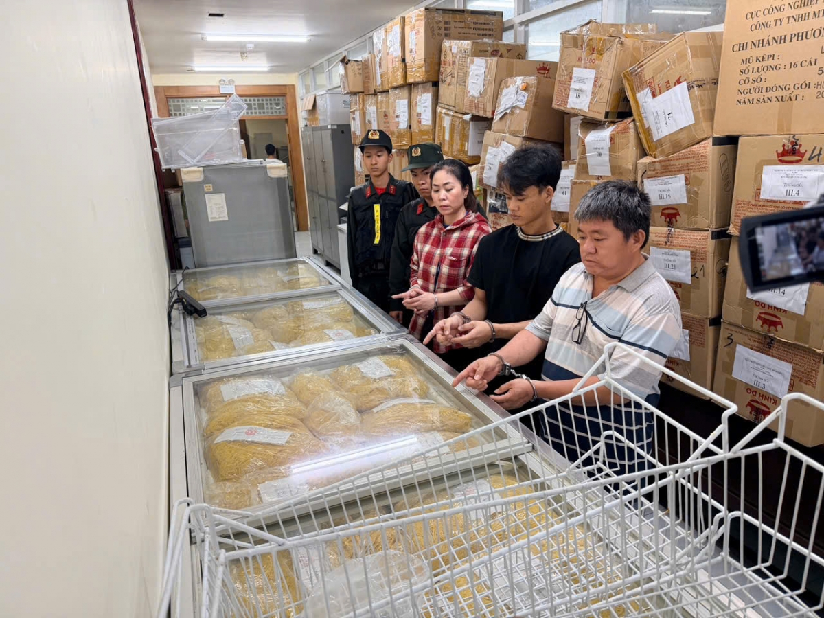 bat chu co so san xuat hon 800 tan mi tuoi tron han the, pham mau tai tp.hcm hinh anh 1