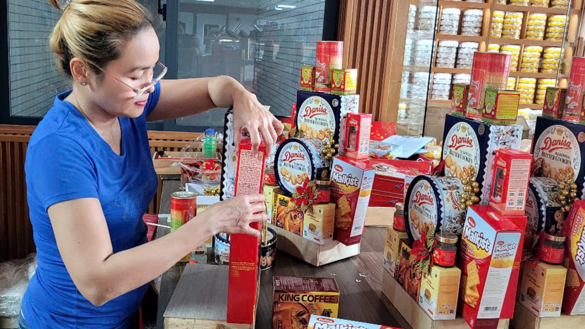 Dong thap khong de khan hang, sot gia trong dip tet binh ngo 2026 hinh anh 1