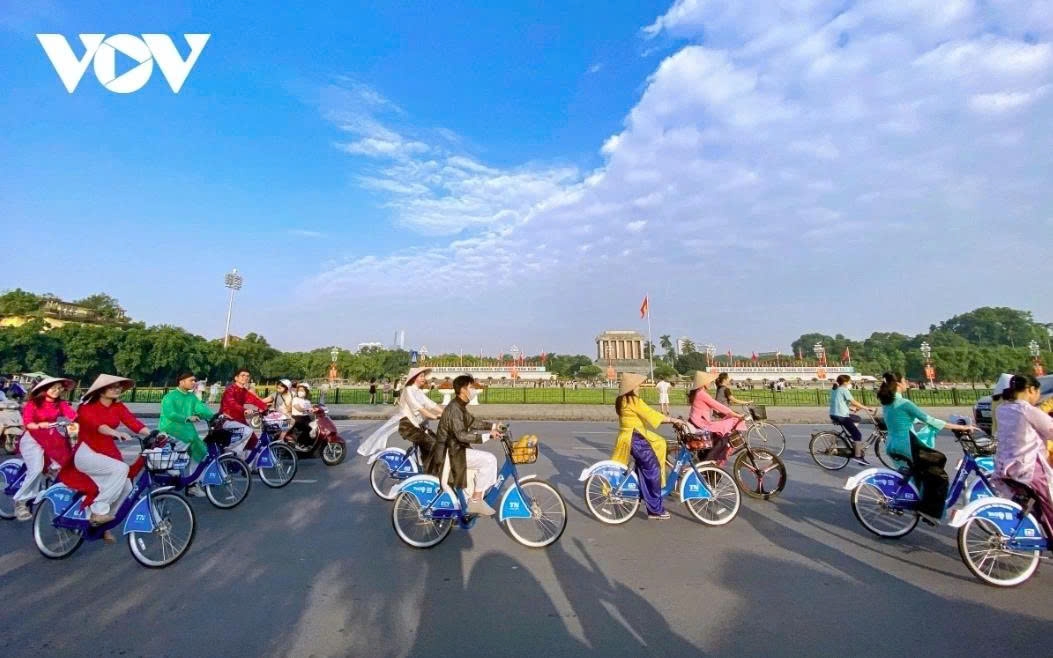 lonely planet lists 10 best places to visit in vietnam picture 1