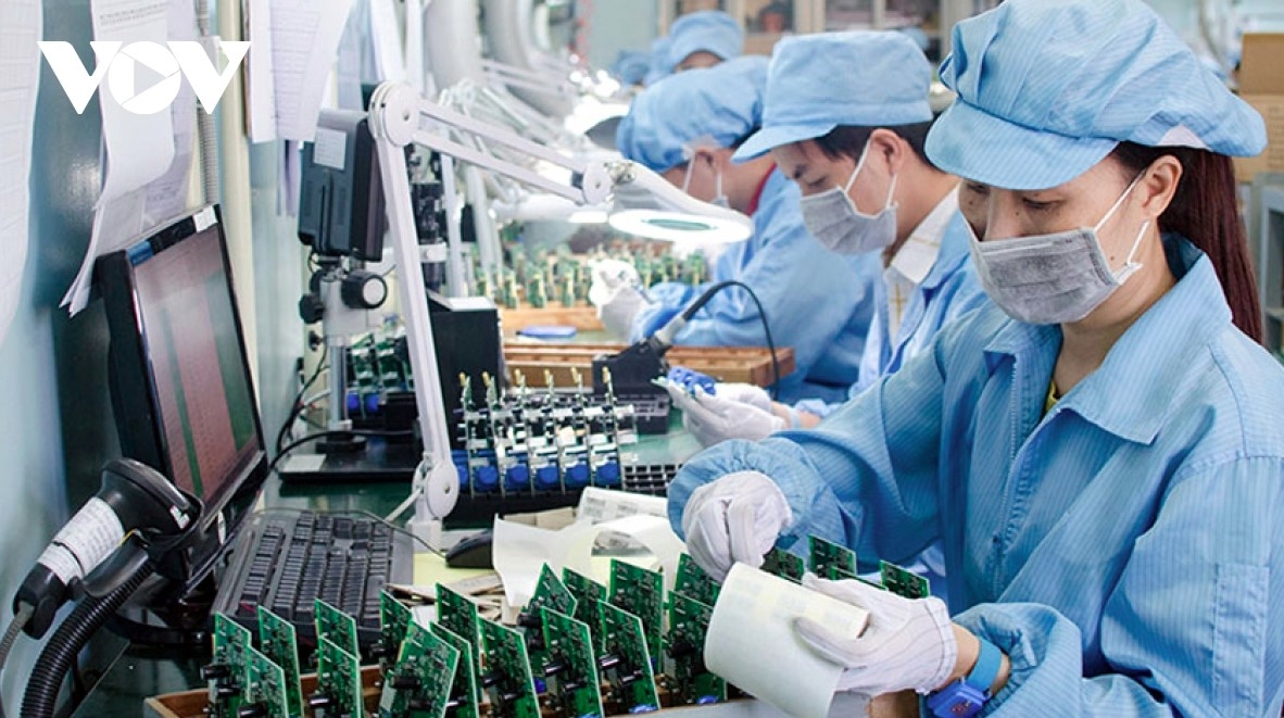 hanoi attracts more than us 4.3 billion in fdi in 2025, sees year-end surge picture 1