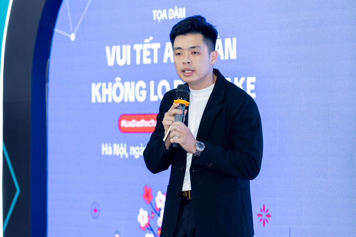  mat thay, tai nghe chua chac la that canh bao bay lua dao deepfake dip tet hinh anh 2