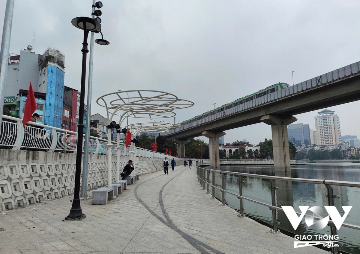 Hồ Hoàng Cầu diện mạo mới khang trang giữa lòng Thủ đô