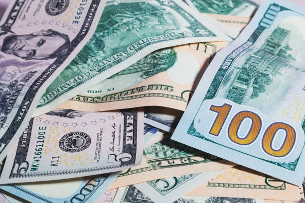 Tỷ giá USD hôm nay 20/3: Giá bán USD tự do bật tăng lên mốc 27.750 đồng/USD