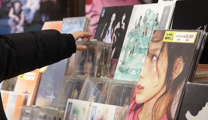 xuat khau album k-pop lan dau vuot 300 trieu usd hinh anh 1