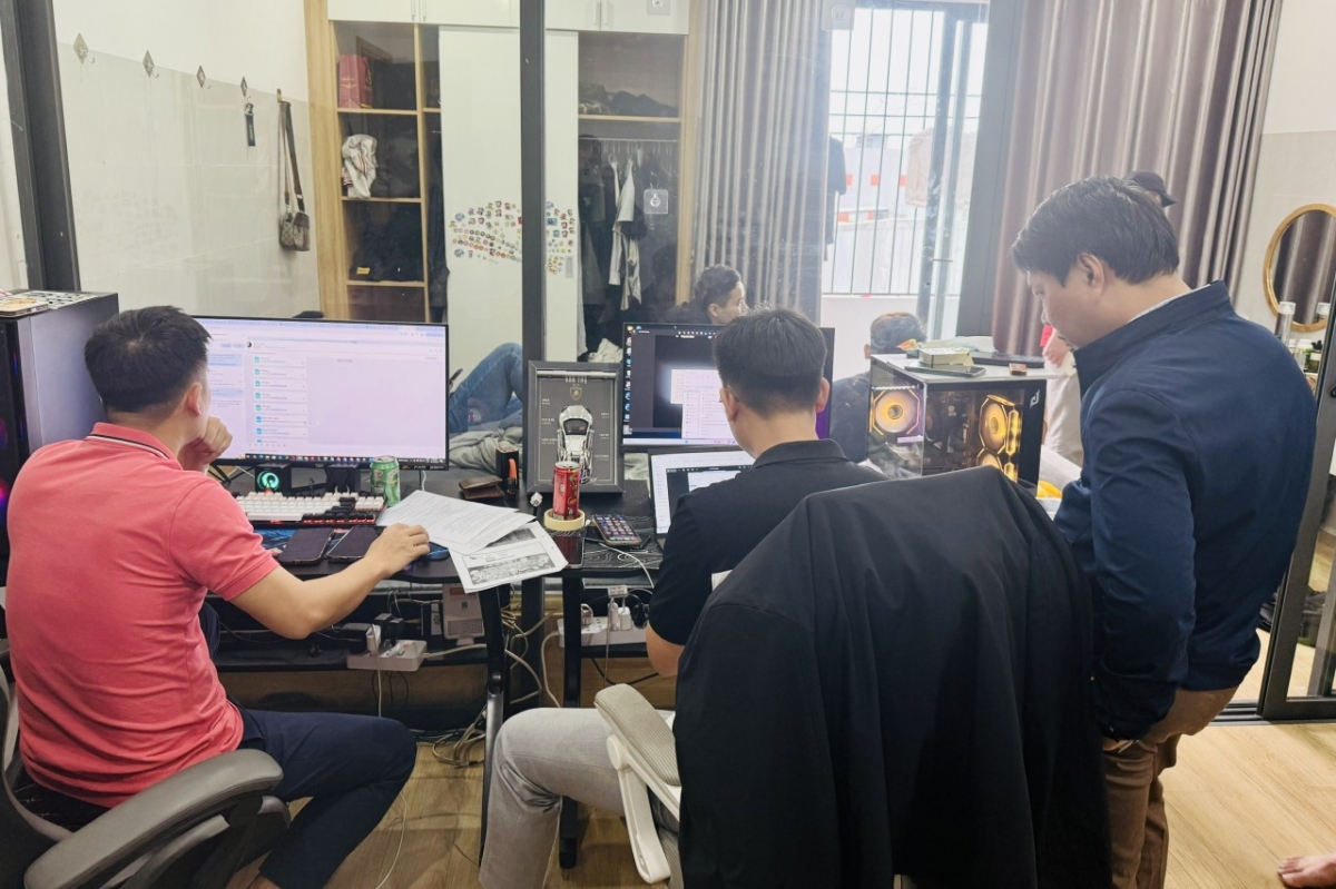 pha duong day danh bac qua game online, giao dich 100 ty dong hinh anh 1