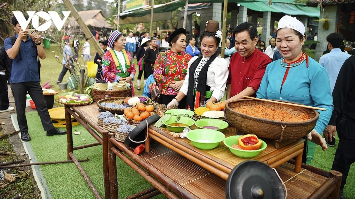 highland market fair welcomes new year in hanoi picture 3