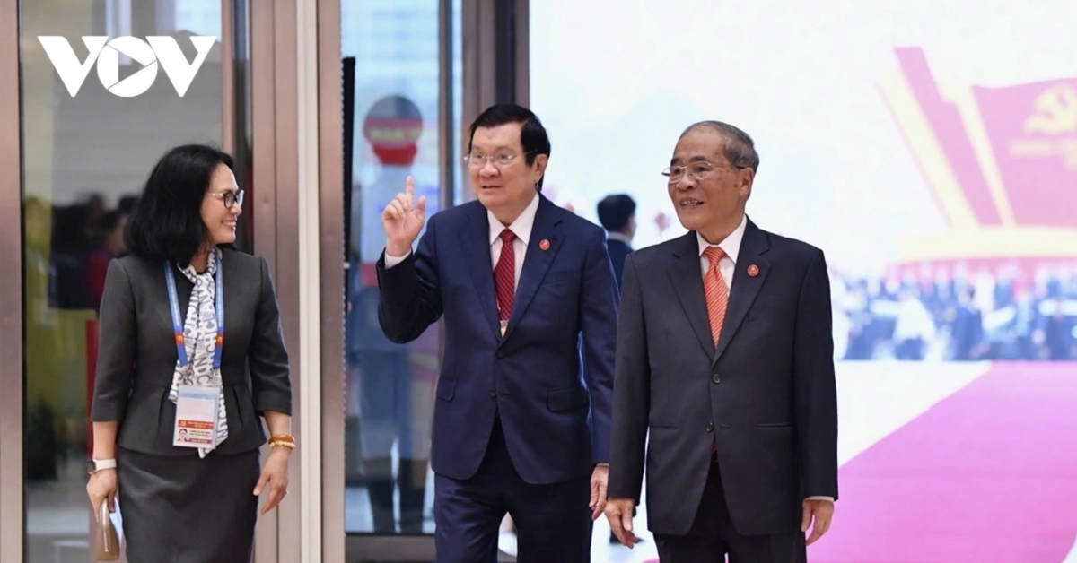 incumbent and former party and state leaders attend 14th national party congress picture 7