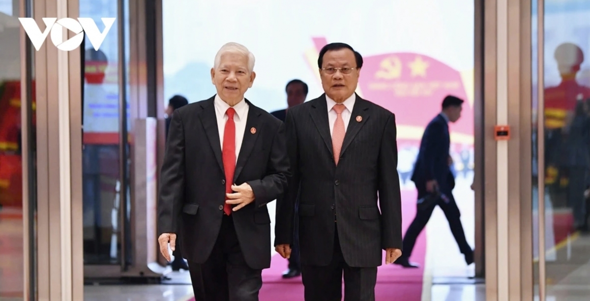 incumbent and former party and state leaders attend 14th national party congress picture 8